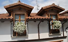 Apartamentos La Buhardilla